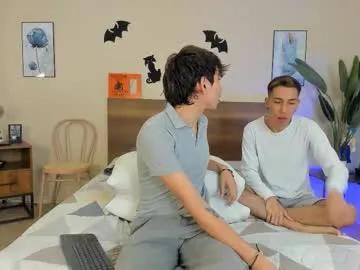 Freechat novaybrian on Chaturbate