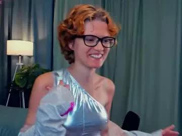 Freechat odettechurchwell on Chaturbate