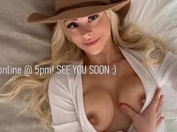 oliviaowens on Chaturbate