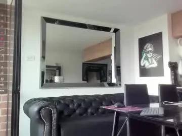 Freechat pretur_crubaa on Chaturbate