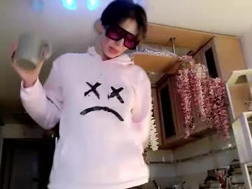 raziel_haze — im tired.... <3 #freak #shorthair #artist #fit #goth [3206 tokens remaining]