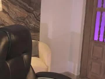 Freechat roseferrera on Chaturbate