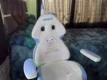 Freechat roxanne_tay on Chaturbate