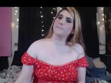 Freechat roxanneroulette on Chaturbate