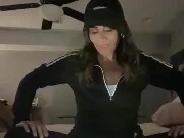 Freechat sayplsgdgrl on Chaturbate