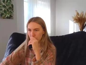 Freechat succubelle on Chaturbate