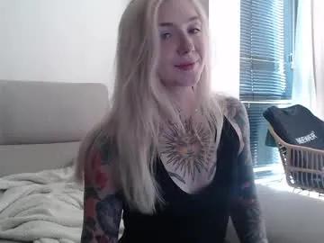 Freechat tattoobbgirl on Chaturbate