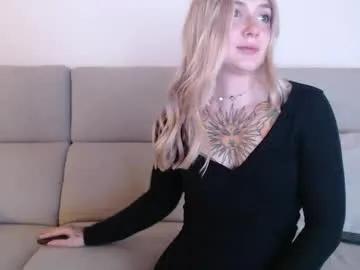 Freechat tattoobbgirl on Chaturbate