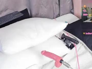 vane_lips — GOAL: control lovense for 5 minutes [280 tokens remaining] Try my magnificent machine #fuckmachine #squirt #lush #latina #anal V A N E Mi horario en vivo es de 10:00pm a 4:30am hora colombiana (los domingos es mii dia fuera de camara