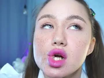 vvilly_wonka — Goal: for a good start ^^Welcome to the factoryI'm #new here and wish me luck! #asian #tease #young #18 [50 tokens remaining]