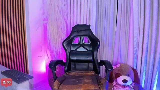 Freechat alejagarcia_ on StripChat