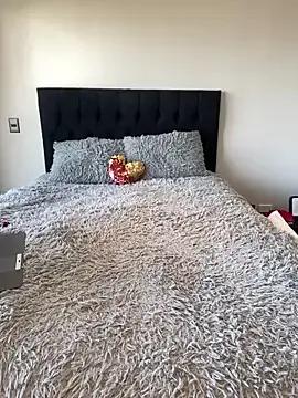 AlejandritaMilano — Doggy pose