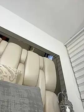 Freechat ALISSON_FOXXX1 on StripChat