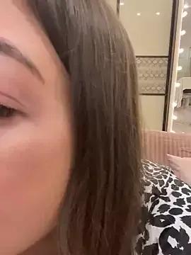 AnnaBri on StripChat 