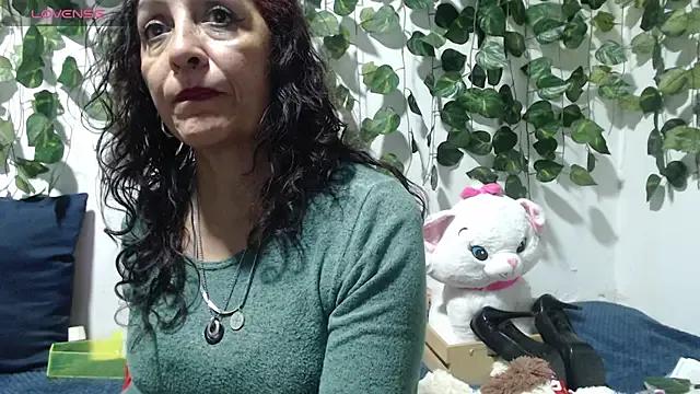 Freechat ariana_sanz1 on StripChat