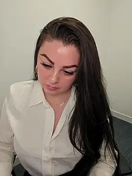 StripChat BaddieBellaUK is Freechat BaddieBellaUK — Rip tights and Pussy Play