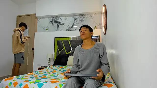 Private BEAUTY_BOYS1 on StripChat