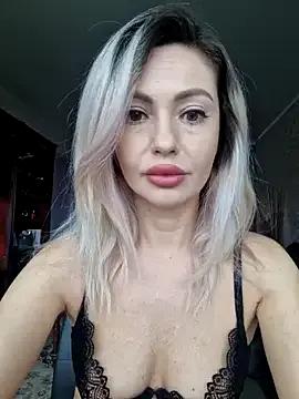 StripChat BritanyVegas is Freechat BritanyVegas — Naked oil show