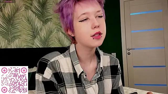 CarolineRichter — show and slap my ass