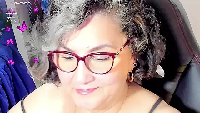 cataleya_mom on StripChat 