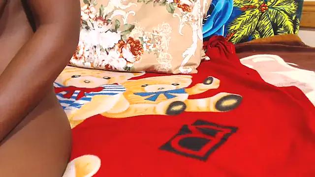 Freechat ChocolateClit on StripChat