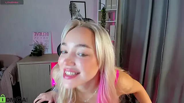 Christy_Little — touch pussy for u