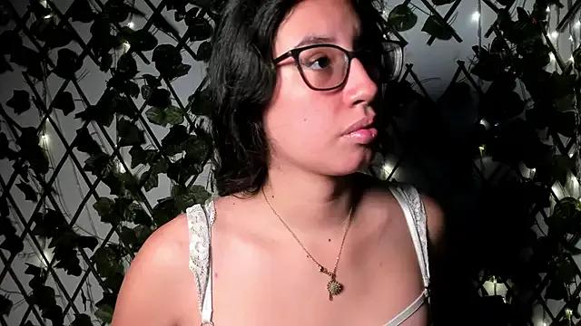 Freechat CoralineSanchez on StripChat