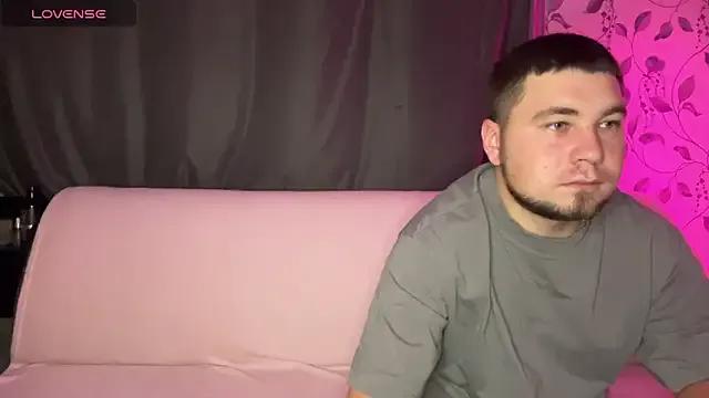 Freechat coupleinspire on StripChat