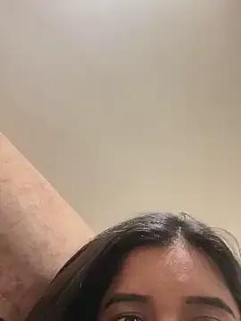 desitease —  Change outfit