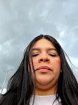 Eiimy_pretty — Undress me slowly  off bra in public