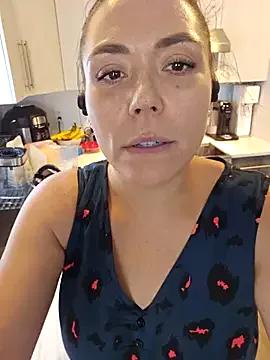 Ellie-L-Elizabeth on StripChat 