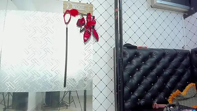 Freechat EMMA_SANTANA on StripChat