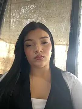 EmmaBlossom on StripChat 