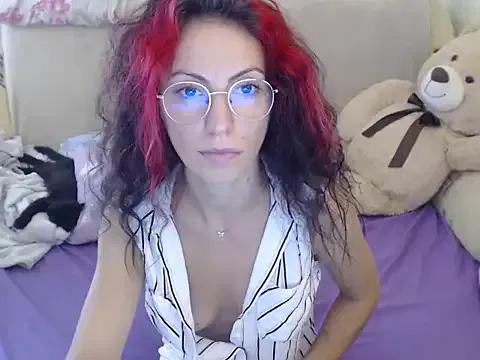 Freechat Emmatoo on StripChat