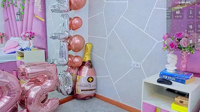 Freechat EmmyCortez on StripChat