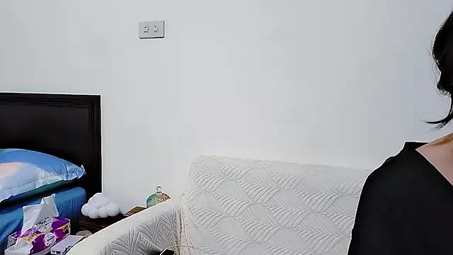 Freechat Fine-sand on StripChat