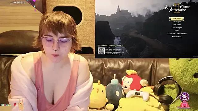 StripChat GamerGirl_Eve is Freechat GamerGirl_Eve — LT gets 2 Videos + 2 Pics ( )*