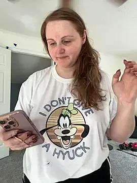 GingerSnap33 on StripChat 