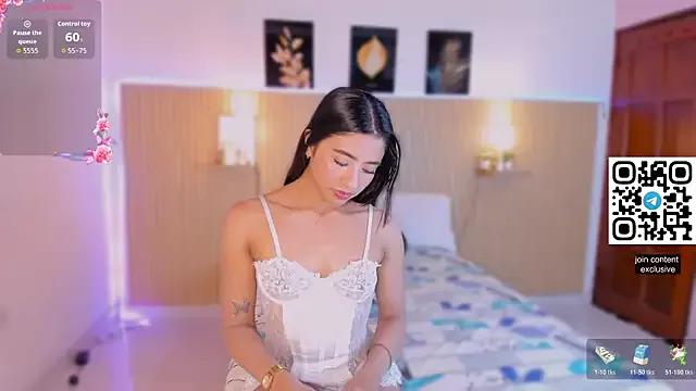 StripChat Harmony_Malkova is Freechat Harmony_Malkova — Show my ass in a thong, move it slow