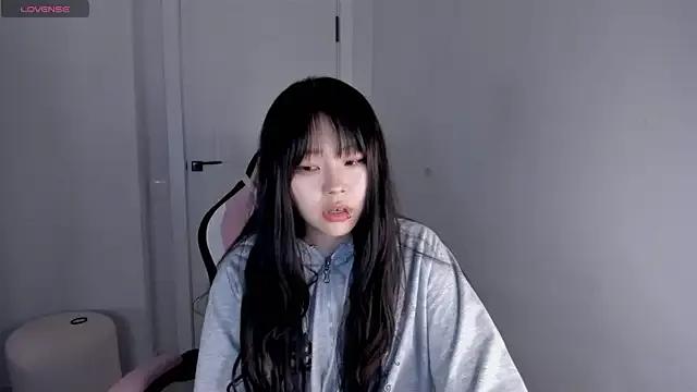 Freechat hee_young11 on StripChat