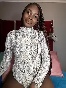 Freechat HoneyDropsX on StripChat