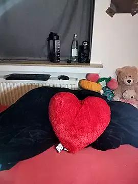 Freechat HotSweetBoy_18 on StripChat