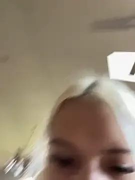 Freechat itspinkkk on StripChat