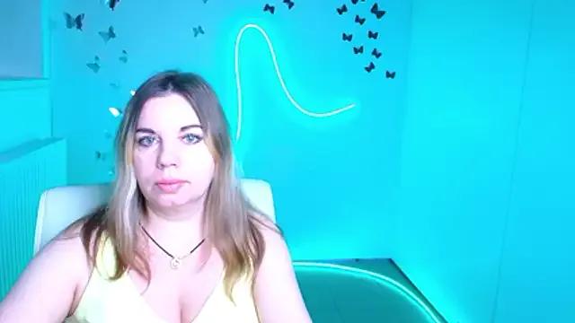 Jessica_Amore — show long legs