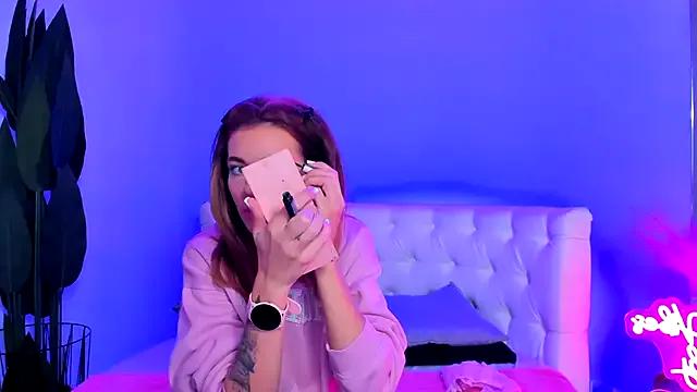 JessicaSky_ on StripChat 