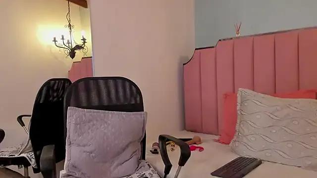 Freechat KarenSims on StripChat