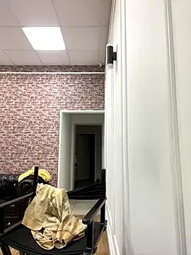 KiraMyers — Slap ass