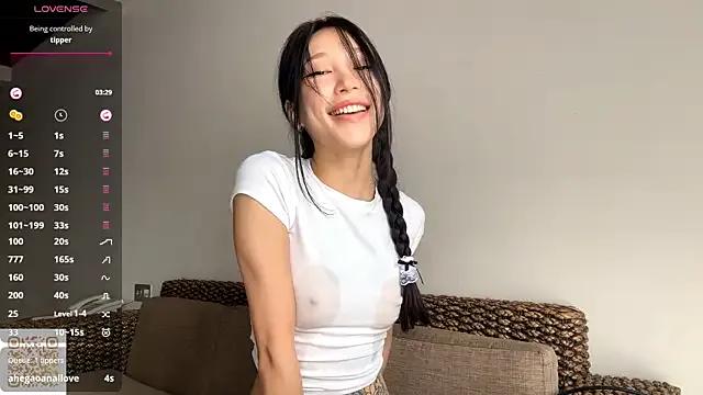 LezlieGreet on StripChat 