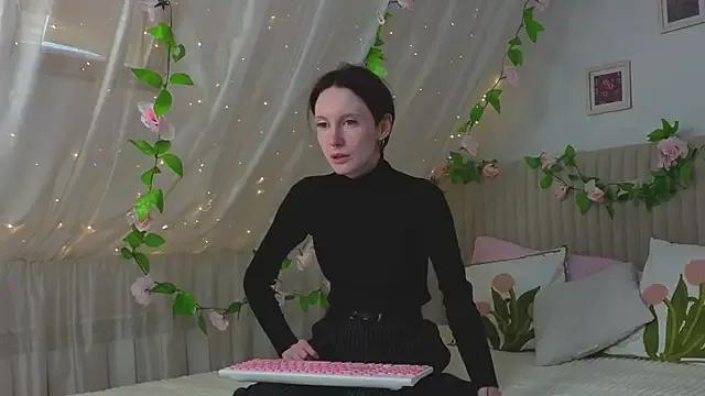 Lil_tits_girls on StripChat 