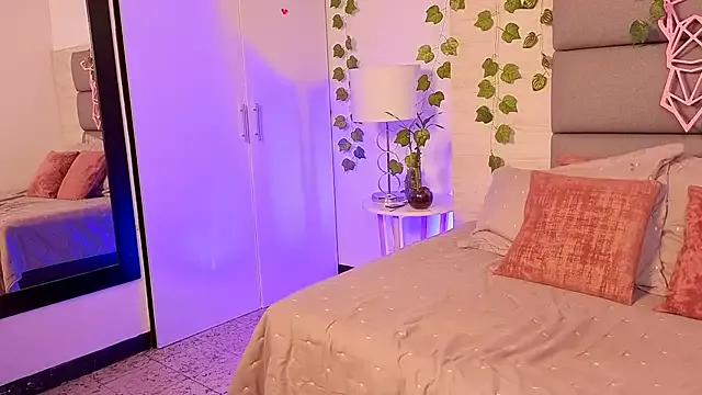 Lily_Miiller on StripChat 